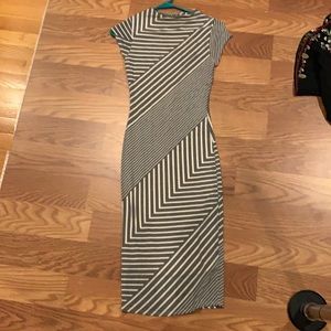 Gray & white pattern dress